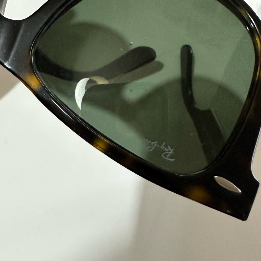 ✨ Ray-Ban RB2140 Classic Wayfarer Sunglasses – 54-18 w/Case and Cloth - Picture 10 of 10